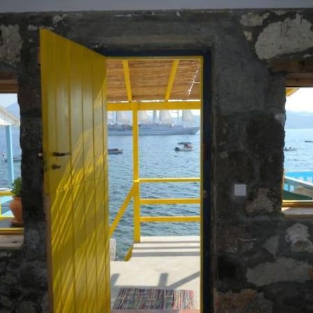 The Yellow Boat House Klima  エクステリア 写真